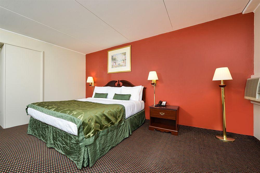 Center Street Value Inn Auburn Eksteriør bilde