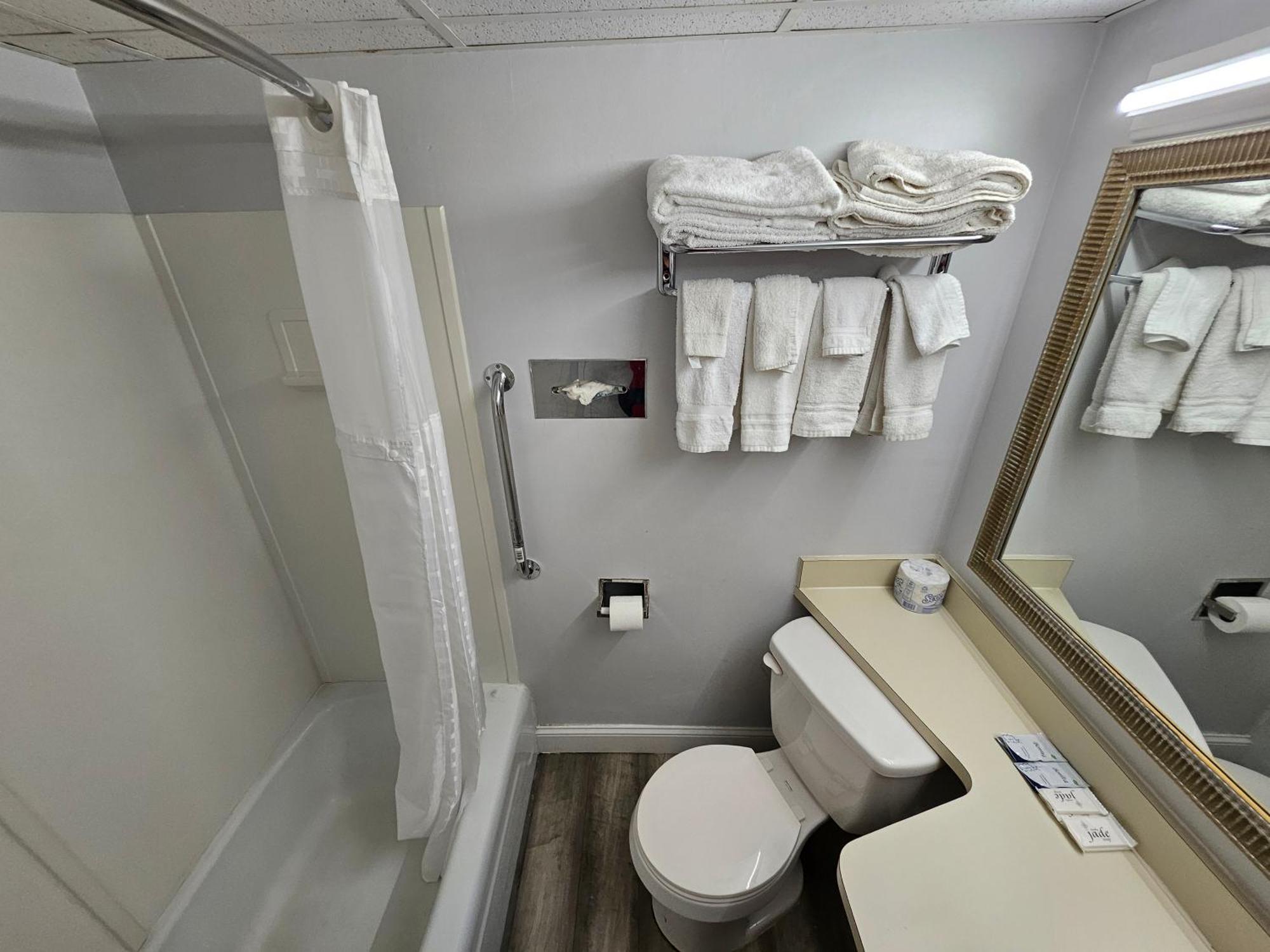 Center Street Value Inn Auburn Eksteriør bilde